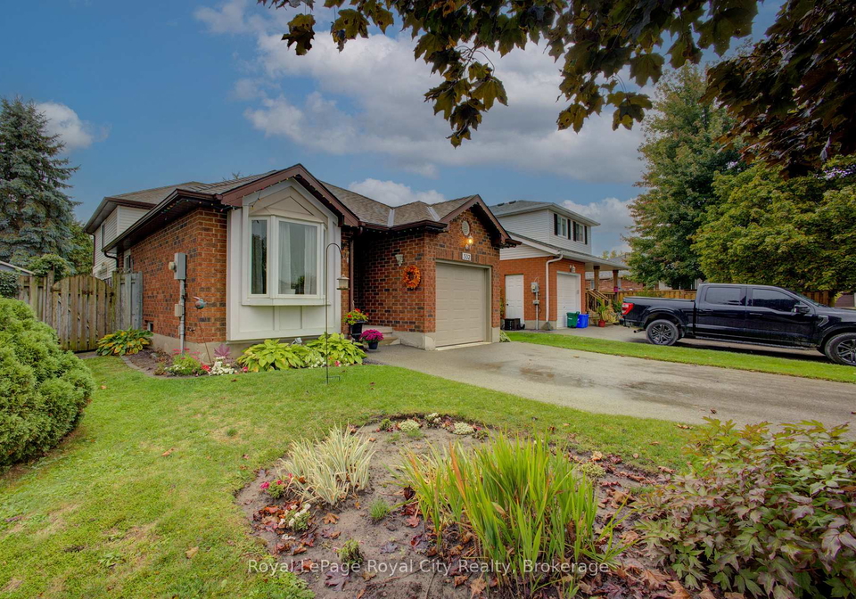 532-flannery-drive-centre-wellington-ontario-x12427345