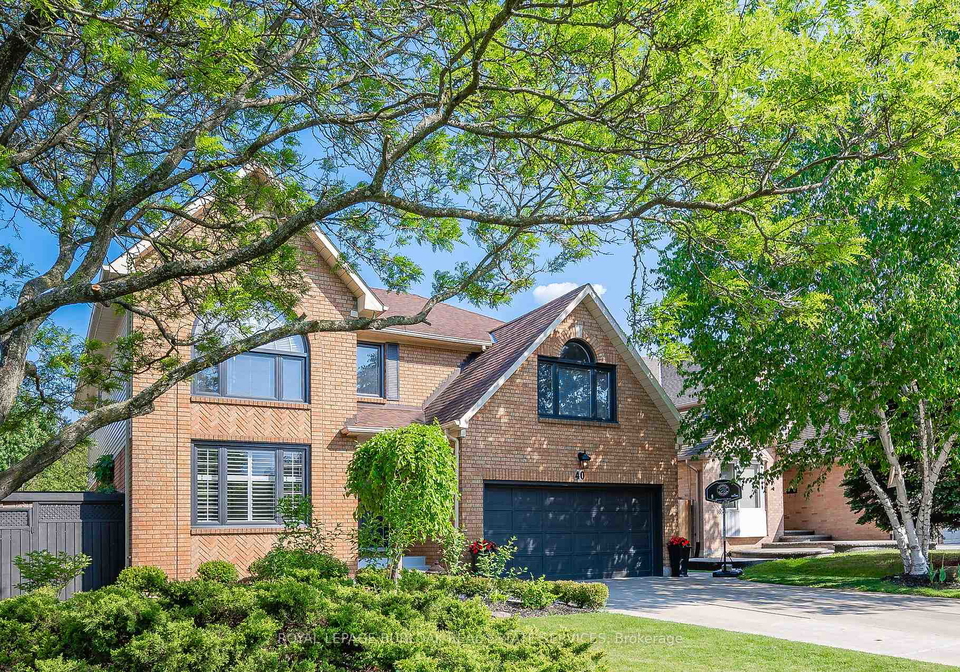 40-springfield-boulevard-hamilton-ontario-x12427469