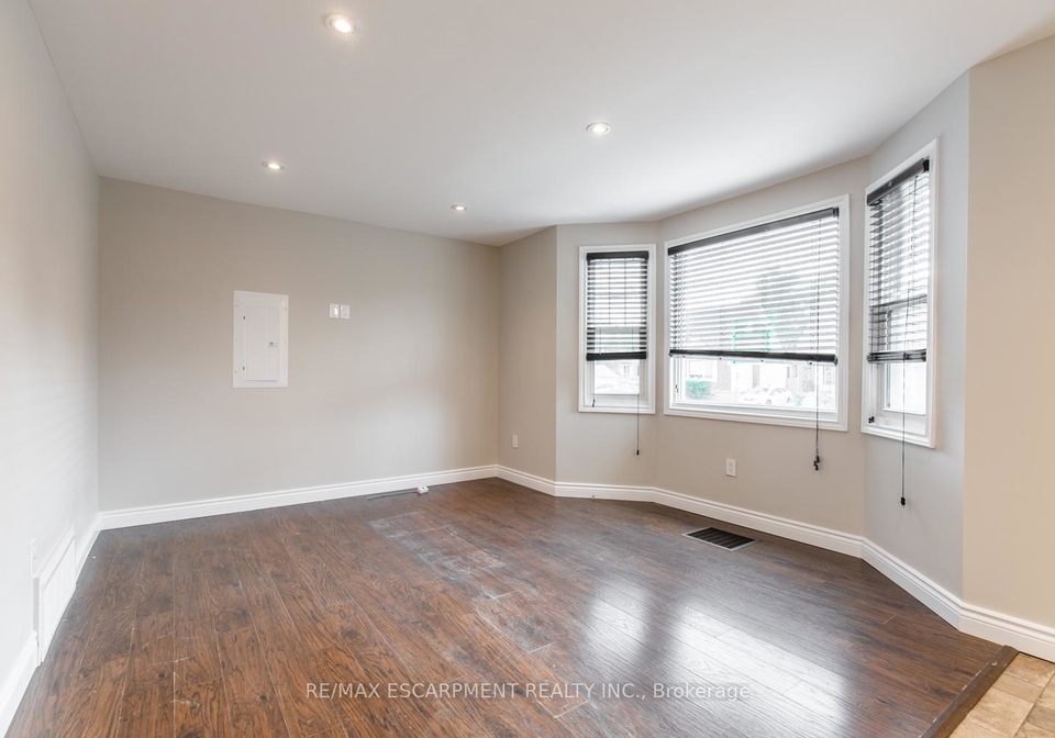 129-east-22nd-street-hamilton-ontario-x12427584