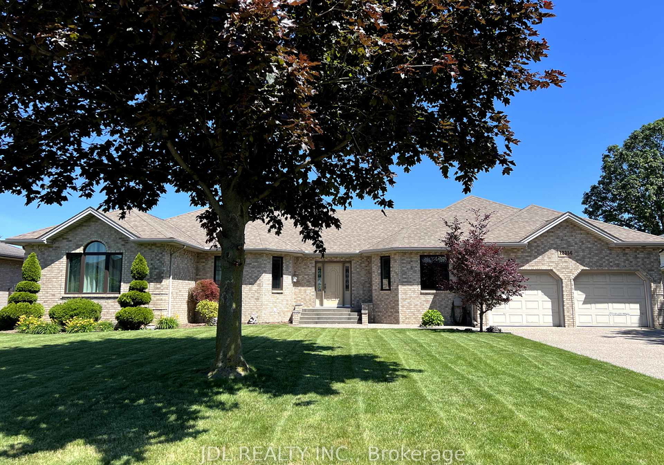 12356-charlene-lane-tecumseh-ontario-x12427660
