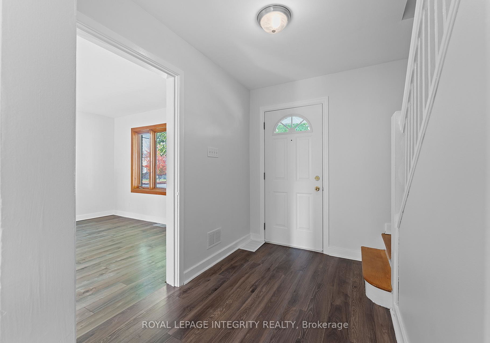 1350-leaside-avenue-ottawa-ontario-x12427766