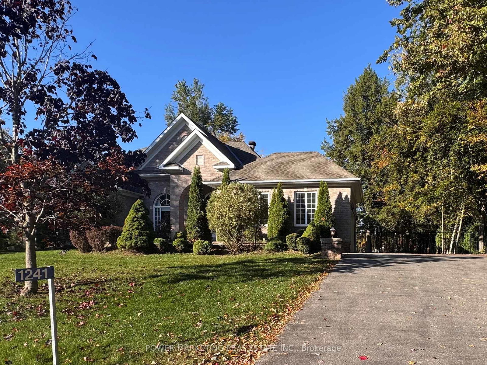 1241-villeroy-crescent-ottawa-ontario-x12427776