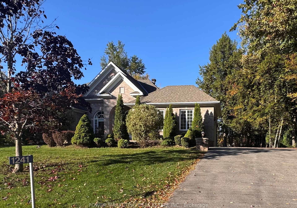 1241-villeroy-crescent-ottawa-ontario-x12427776