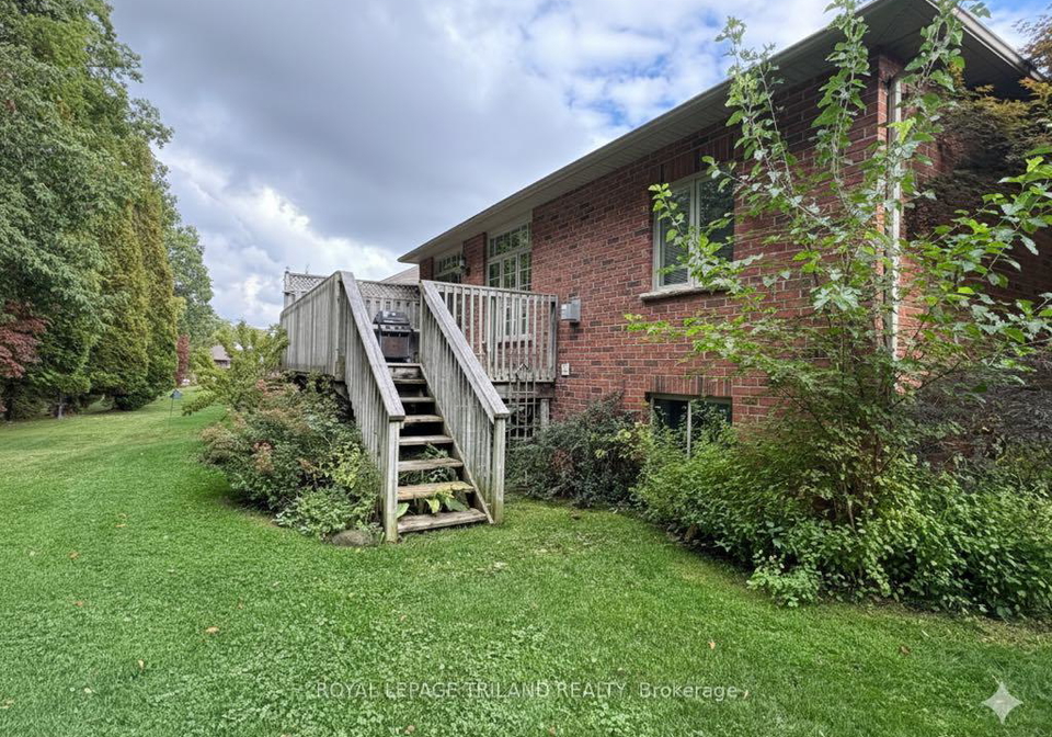 10-cadeau-terrace-london-south-ontario-x12427893
