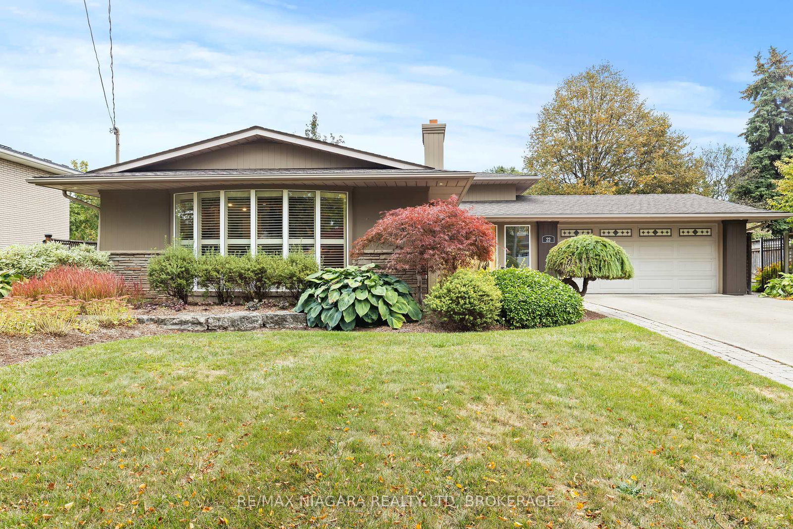 22-royal-york-road-st-catharines-ontario-x12427958