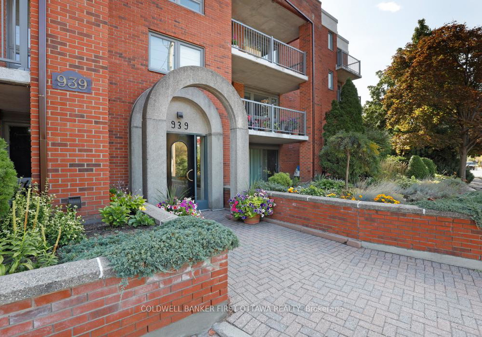 939-north-river-road-overbrook-castleheights-and-area-ottawa-ontario-x12427976
