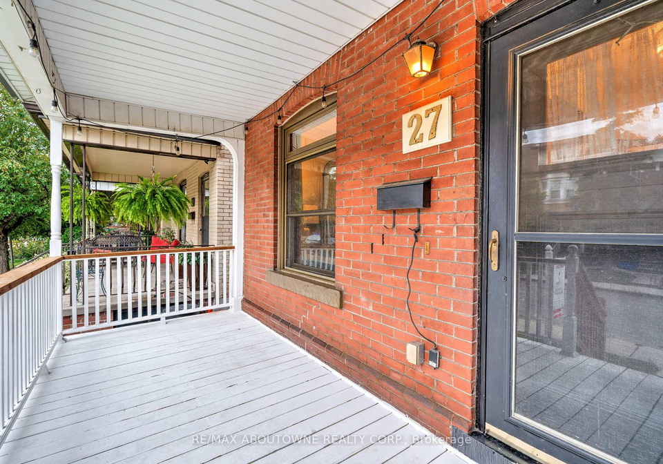 27-garfield-avenue-n-hamilton-ontario-x12427979