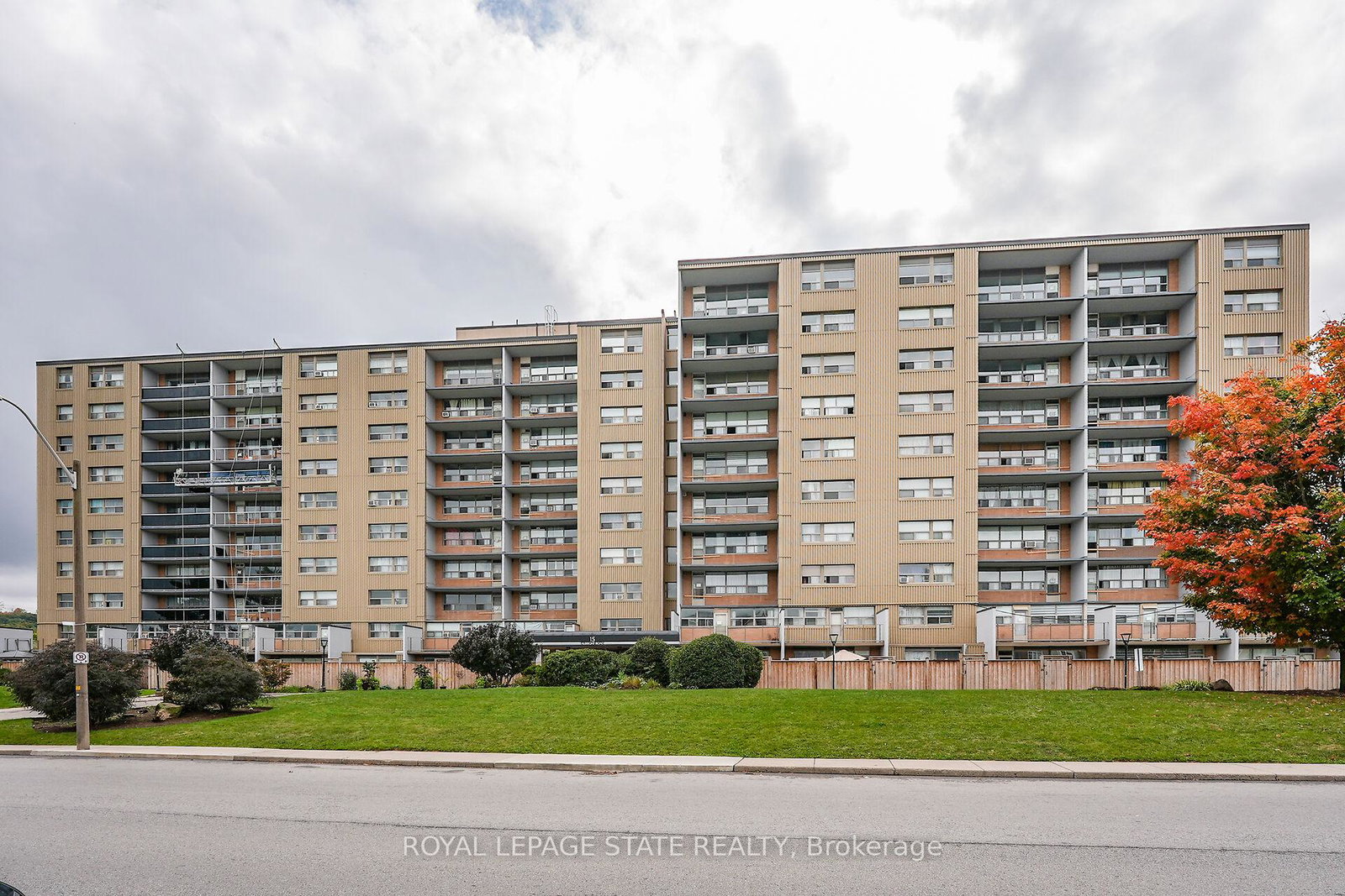 15-albright-road-hamilton-ontario-x12428040