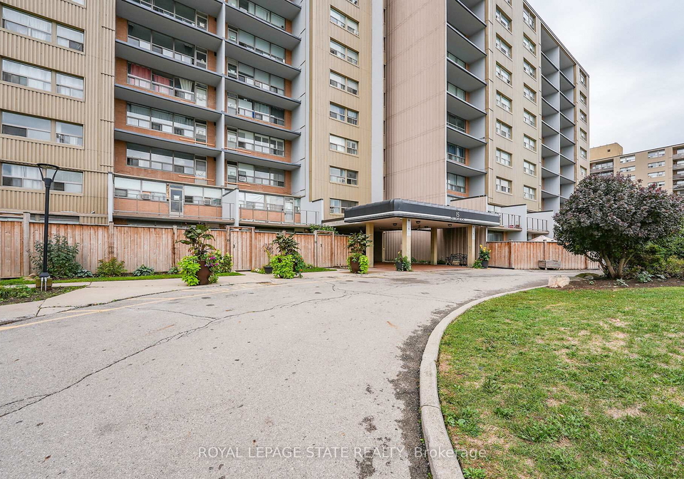 15-albright-road-hamilton-ontario-x12428040