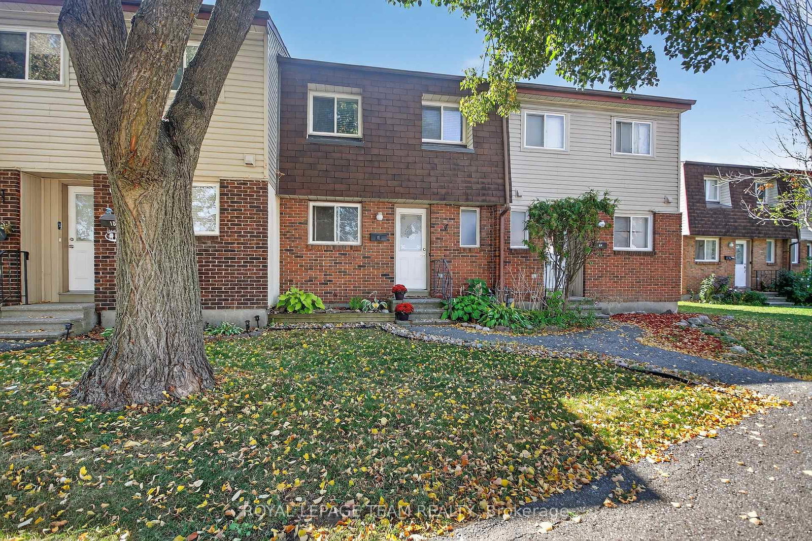 1e-seyton-drive-ottawa-ontario-x12428041