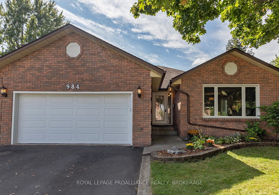 984-ambleside-crescent-kingston-ontario-x12428125
