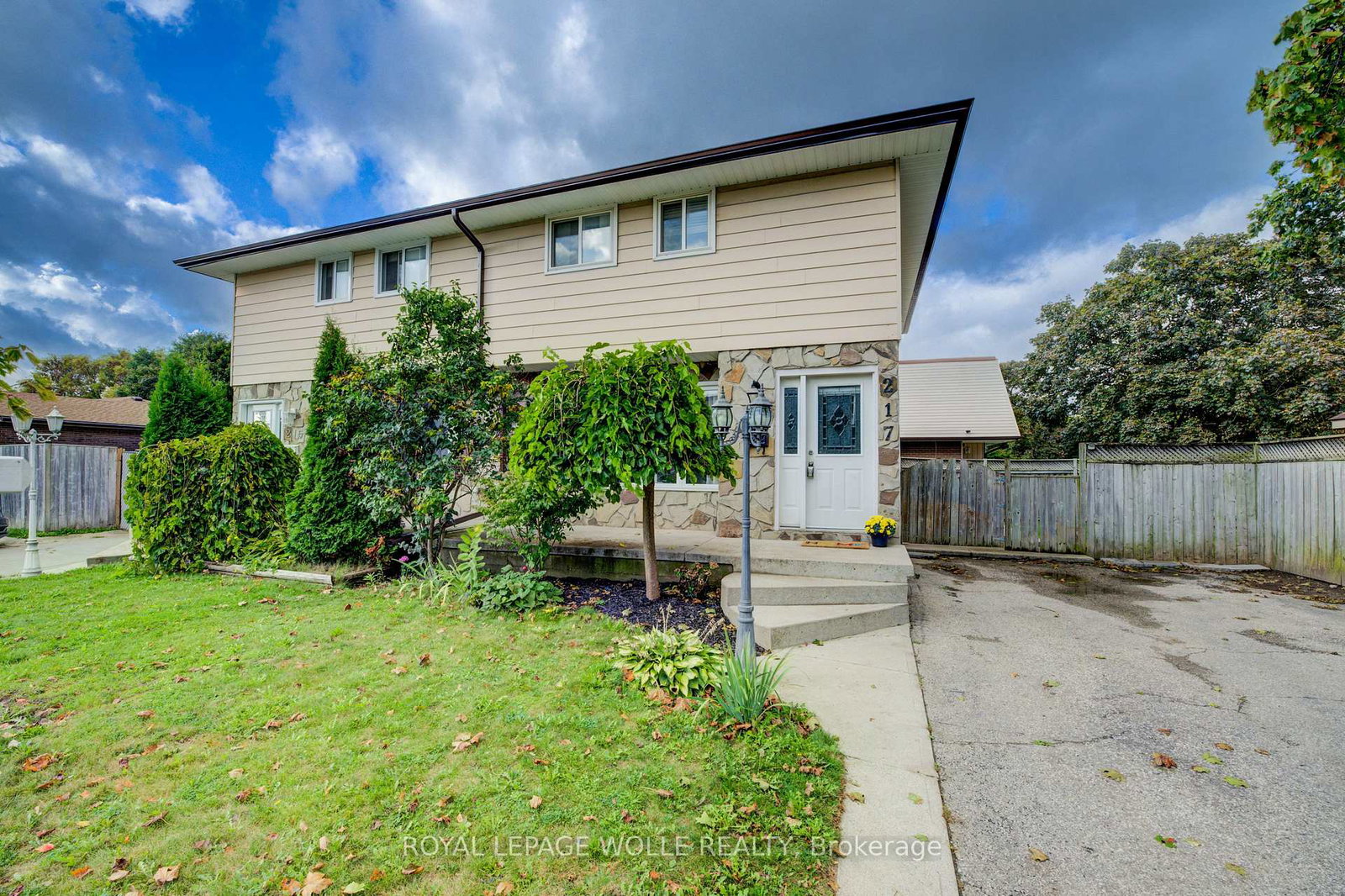 217-southwood-drive-cambridge-ontario-x12428189