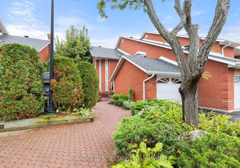 1-sherwood-street-kawartha-lakes-ontario-x12428273