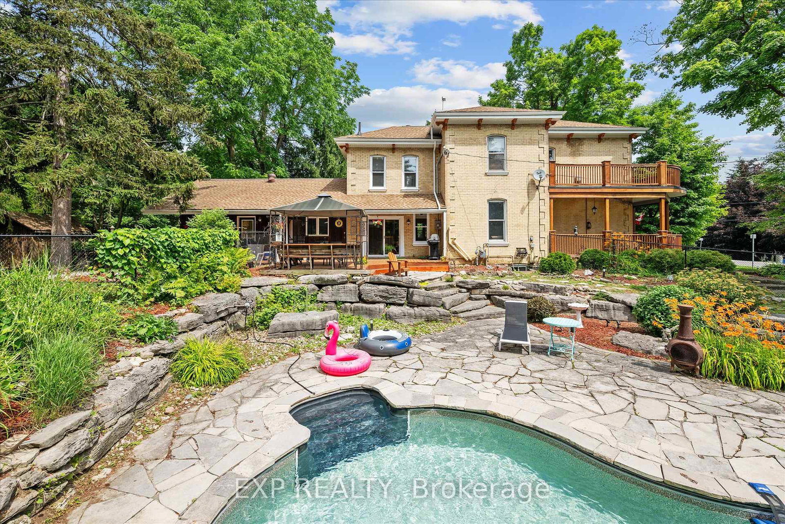 34-field-road-hamilton-ontario-x12428387