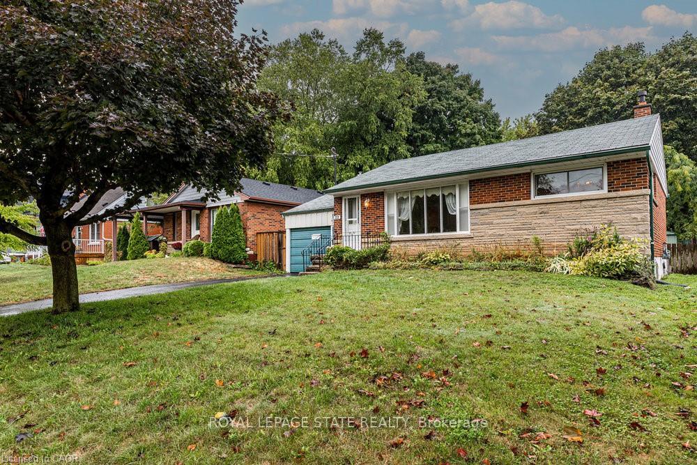 22-dunning-court-hamilton-ontario-x12428758
