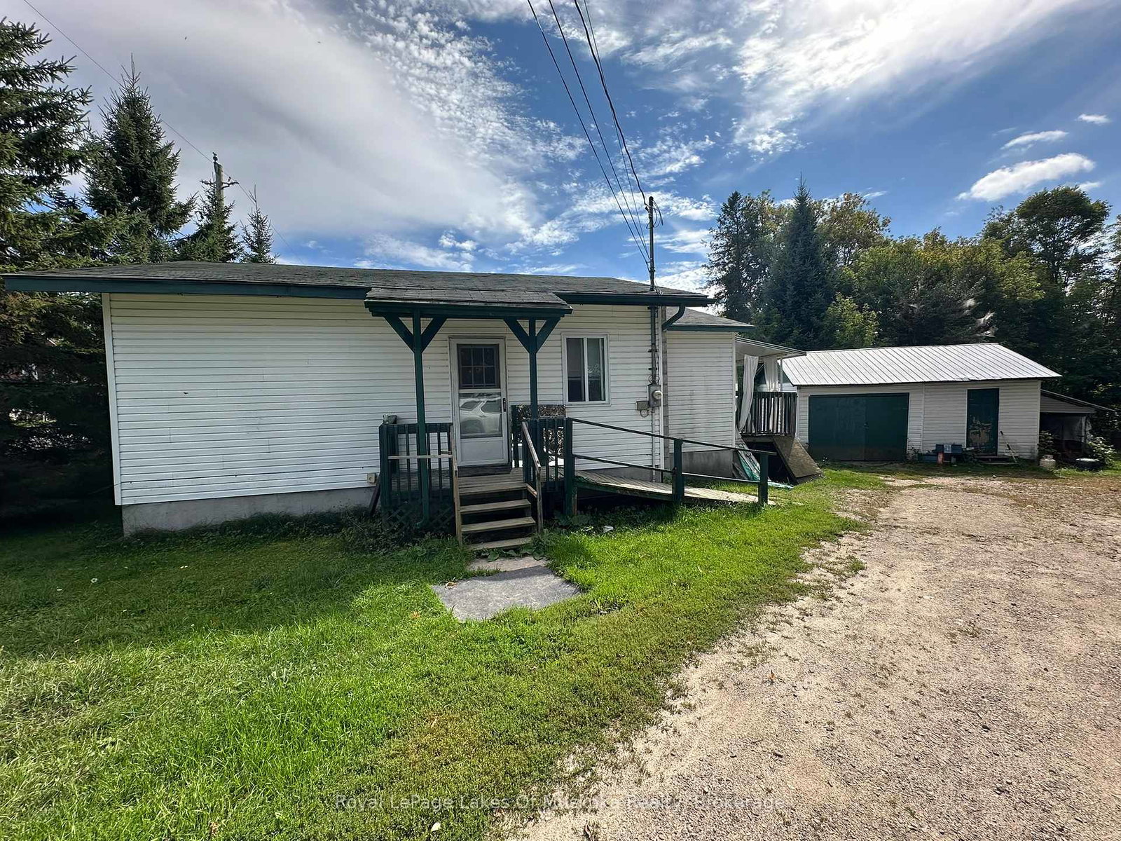125-ontario-street-burks-falls-ontario-x12428894