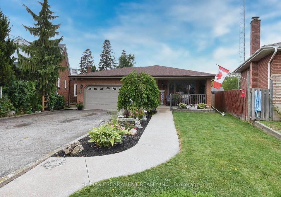 3-evelyn-street-brantford-ontario-x12429012