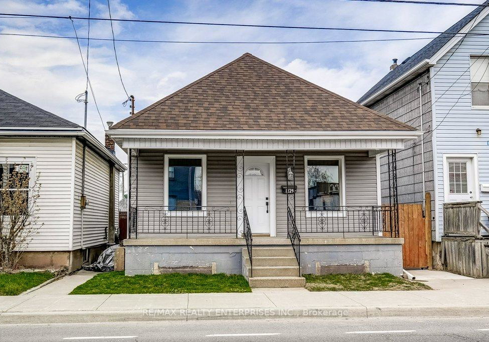 10395-cannon-street-e-hamilton-ontario-x12429013