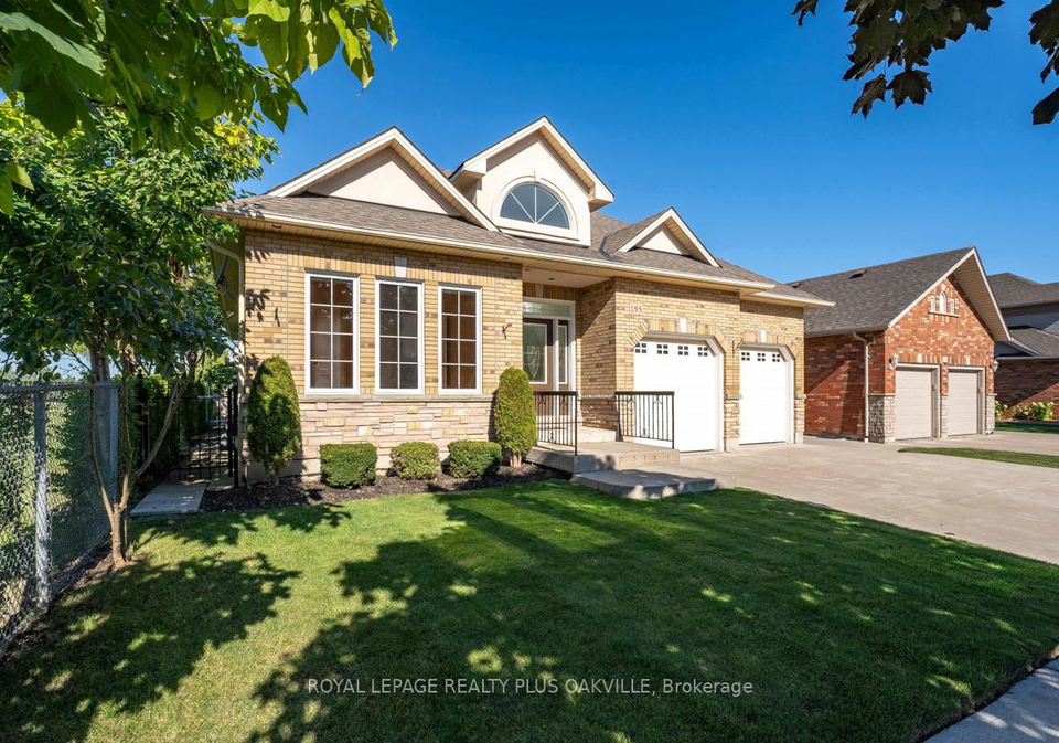 195-winona-road-hamilton-ontario-x12429019
