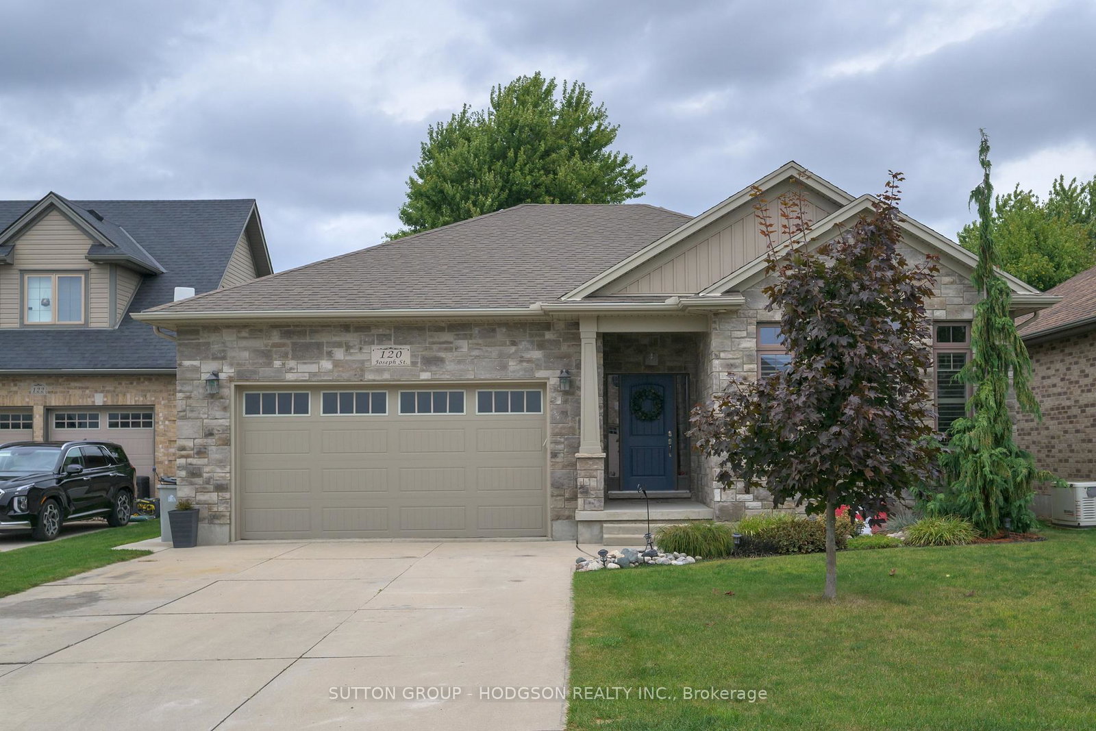 120-joseph-street-lucan-biddulph-ontario-x12429214