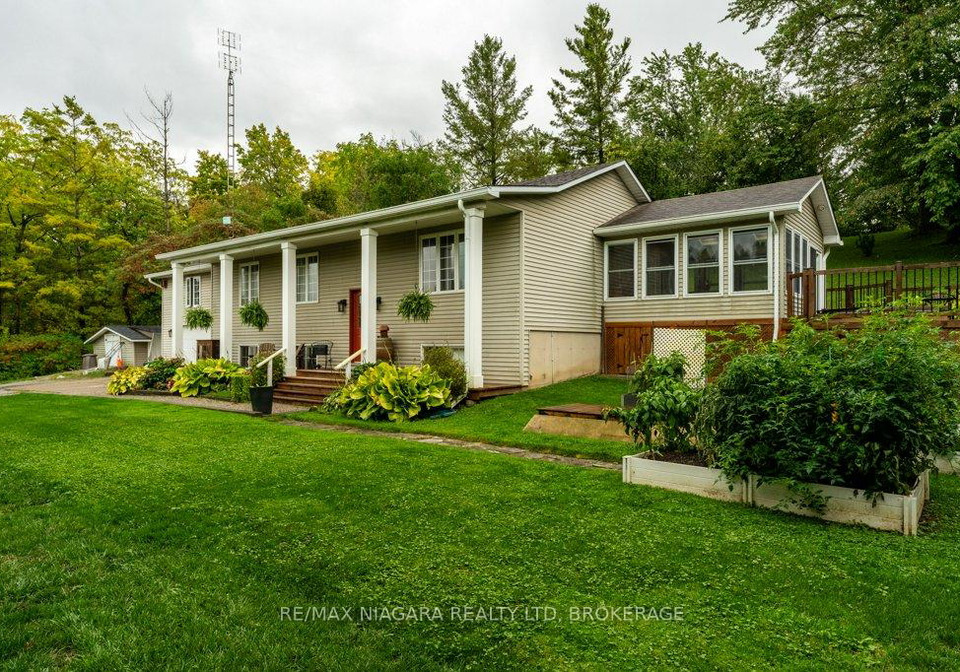 2300-king-street-lincoln-ontario-x12429278