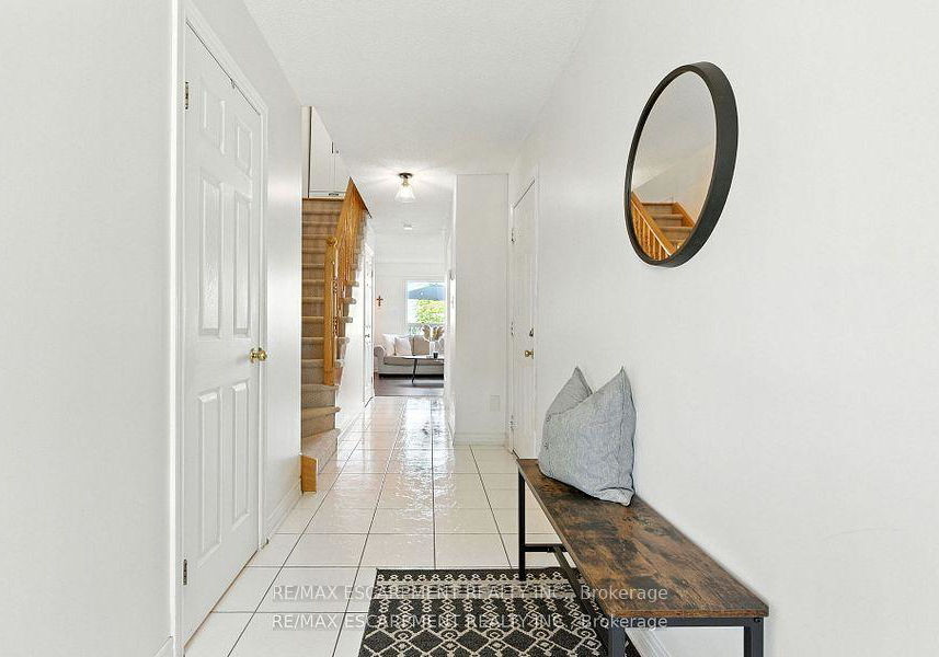 1860-upper-gage-avenue-hamilton-ontario-x12429296