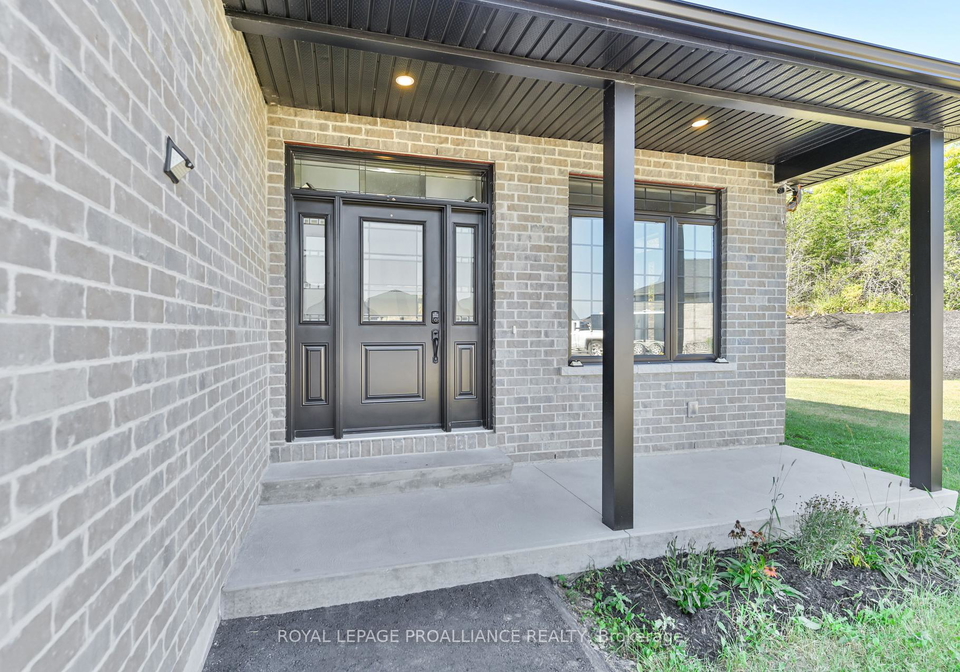 16-lehtinen-crescent-belleville-ontario-x12429321