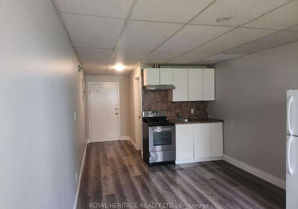 8800-willoughby-drive-niagara-falls-ontario-x12429476