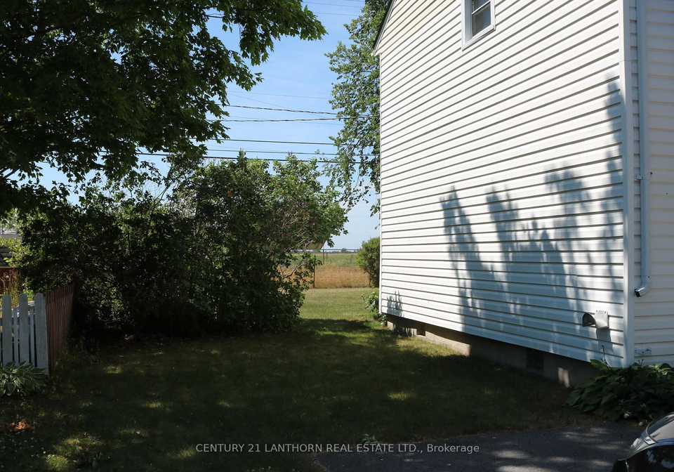 13-london-avenue-prince-edward-county-ontario-x12429542