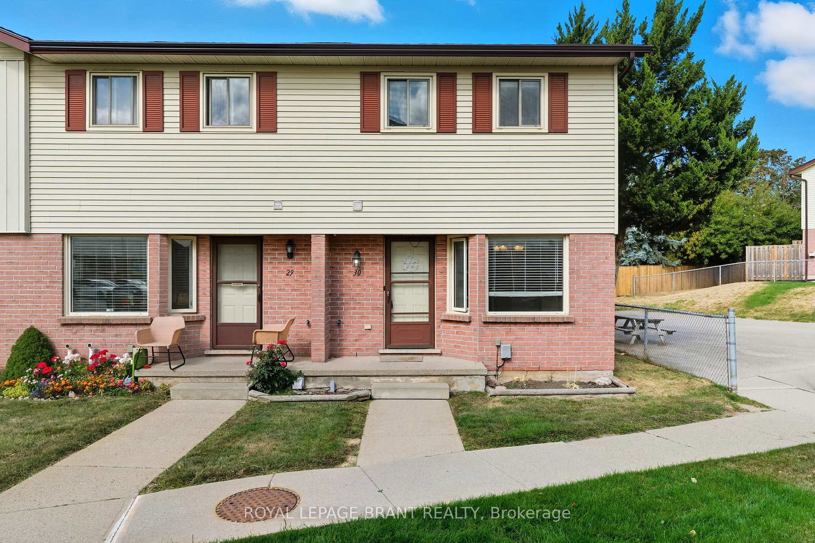 1115-nellis-street-woodstock-ontario-x12429592