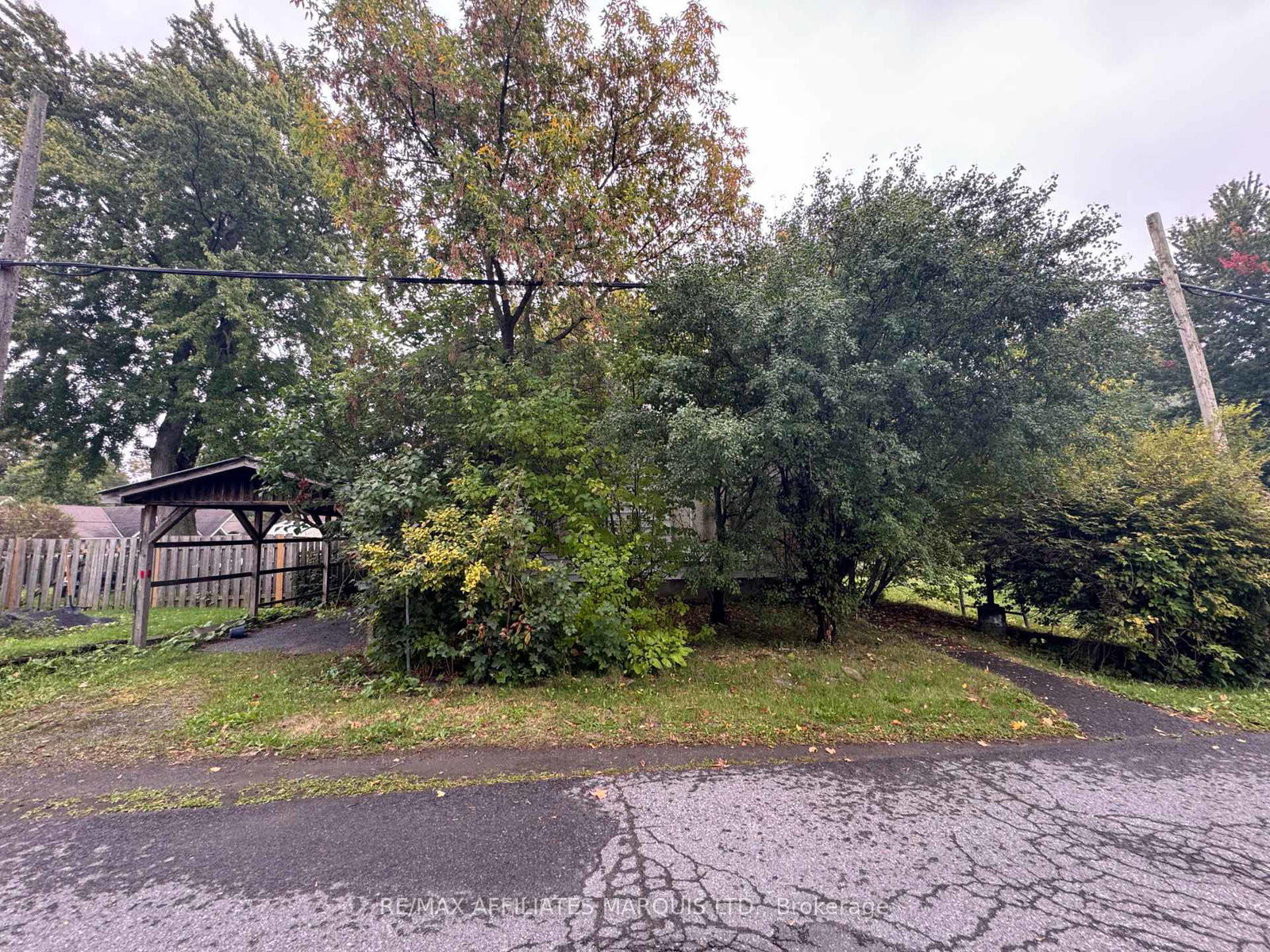 20382-church-street-south-glengarry-ontario-x12429735