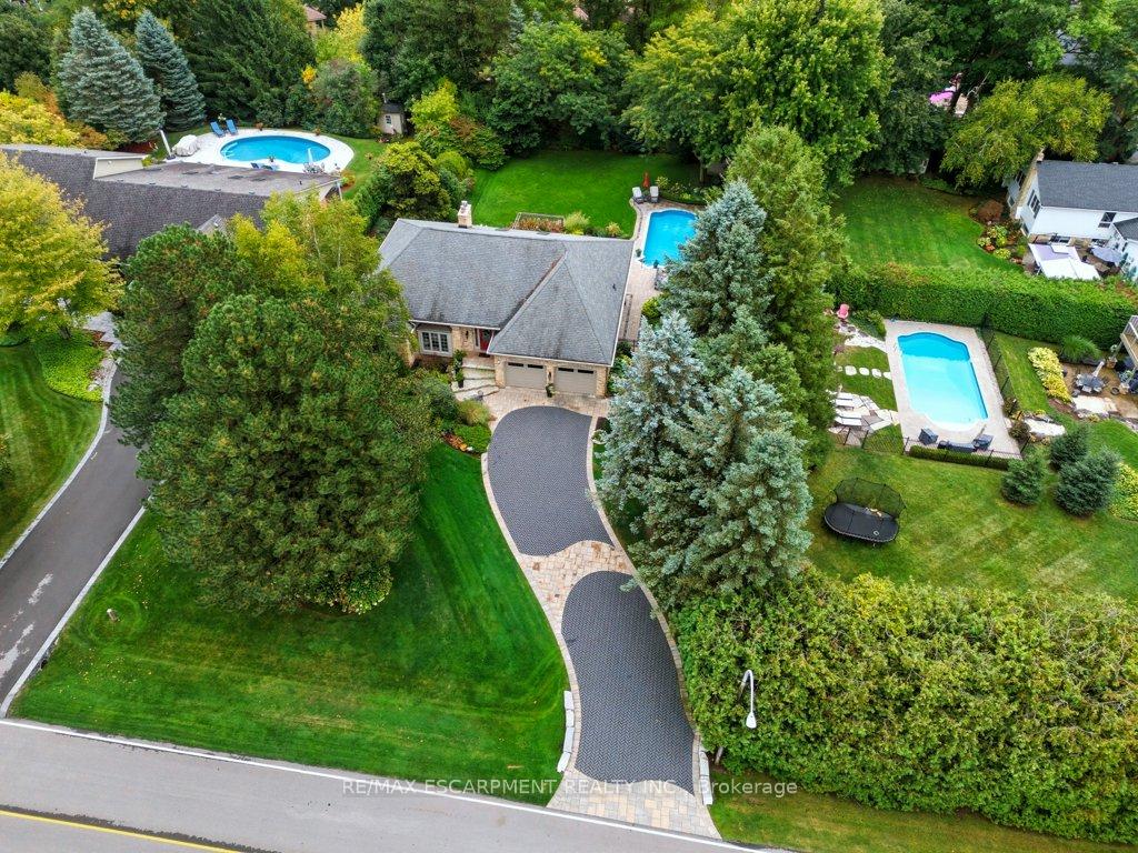 31-acredale-drive-hamilton-ontario-x12429766