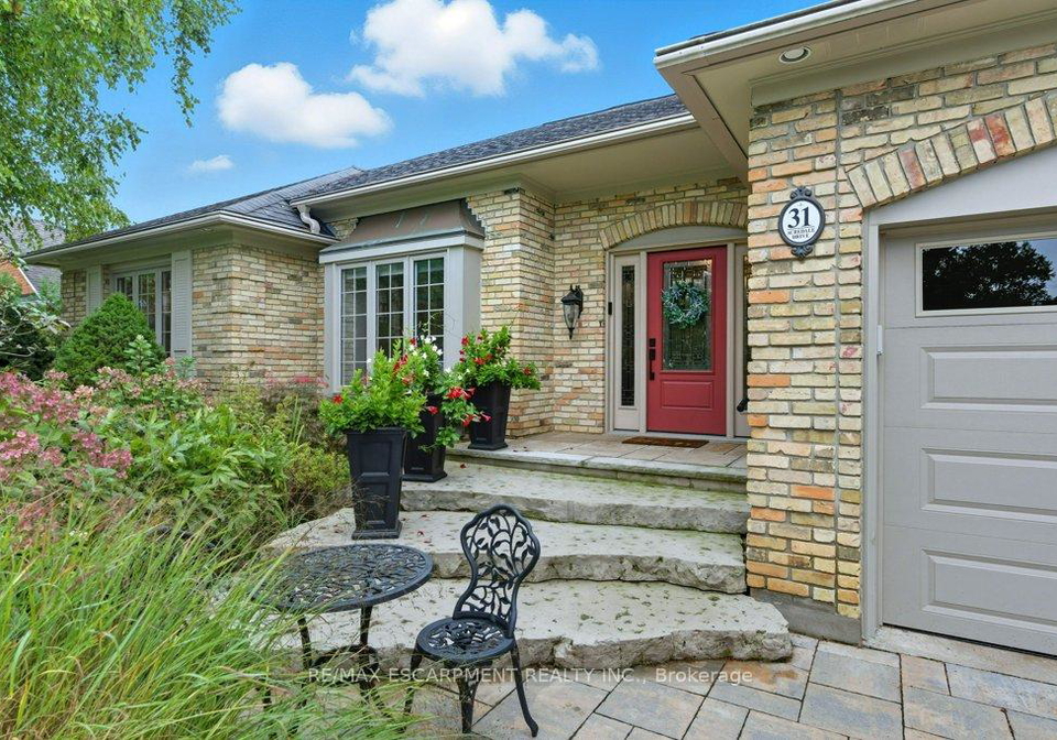 31-acredale-drive-hamilton-ontario-x12429766