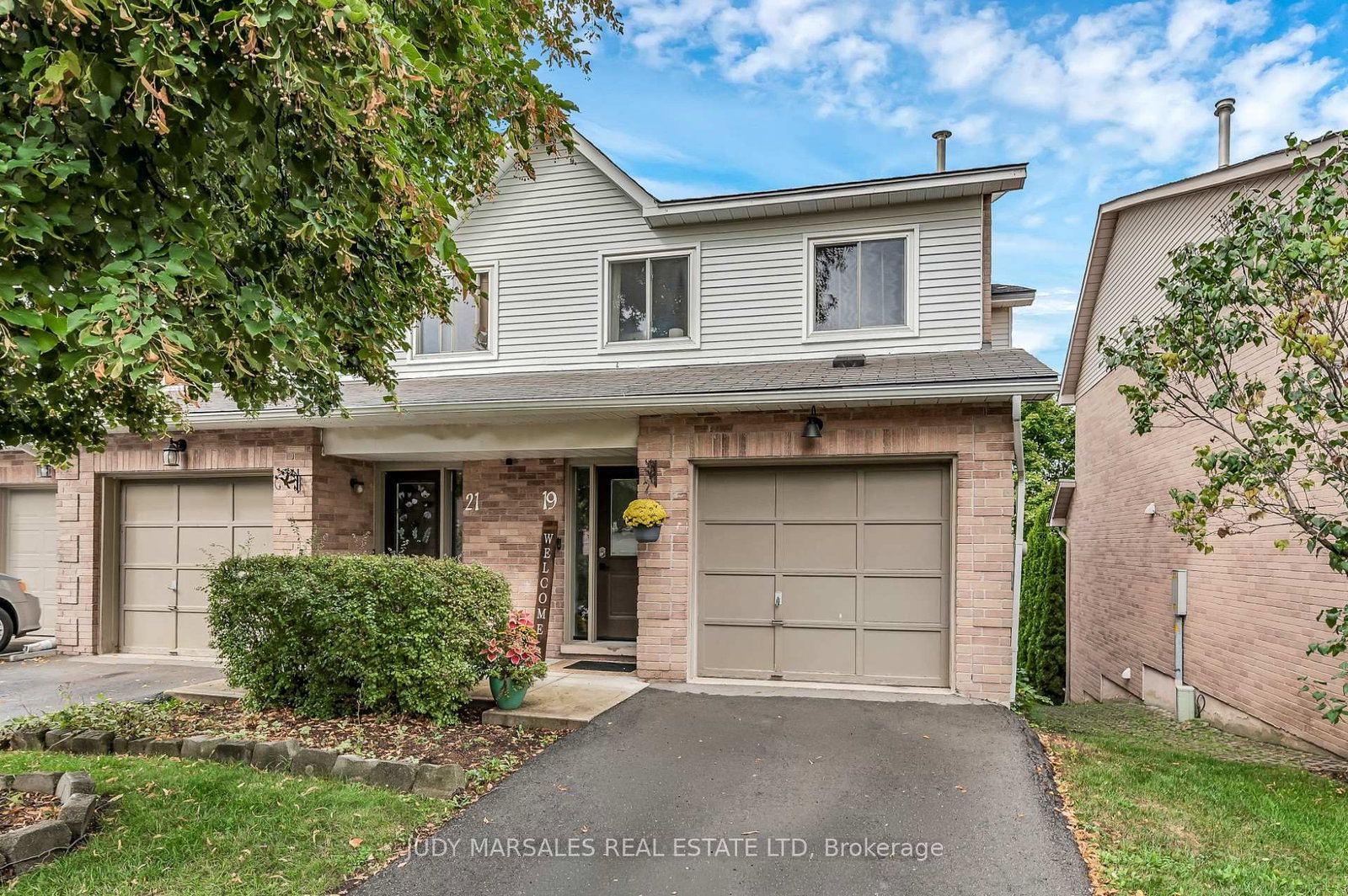 26-moss-boulevard-hamilton-ontario-x12429794