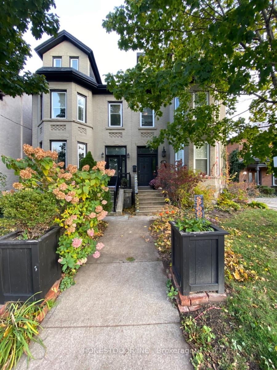 103-victoria-avenue-s-hamilton-ontario-x12429826