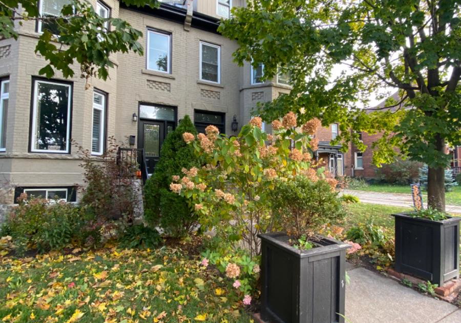 103-victoria-avenue-s-hamilton-ontario-x12429826