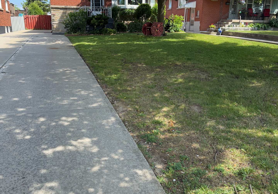 15-jellicoe-court-hamilton-ontario-x12429827