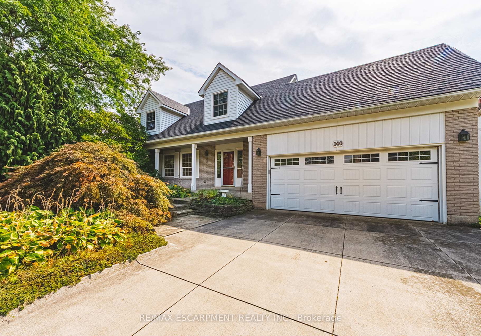 140-amberly-boulevard-hamilton-ontario-x12429959