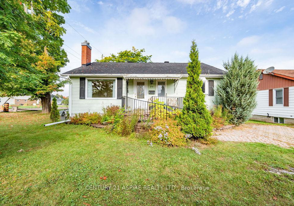 214-munroe-avenue-e-renfrew-ontario-x12429964