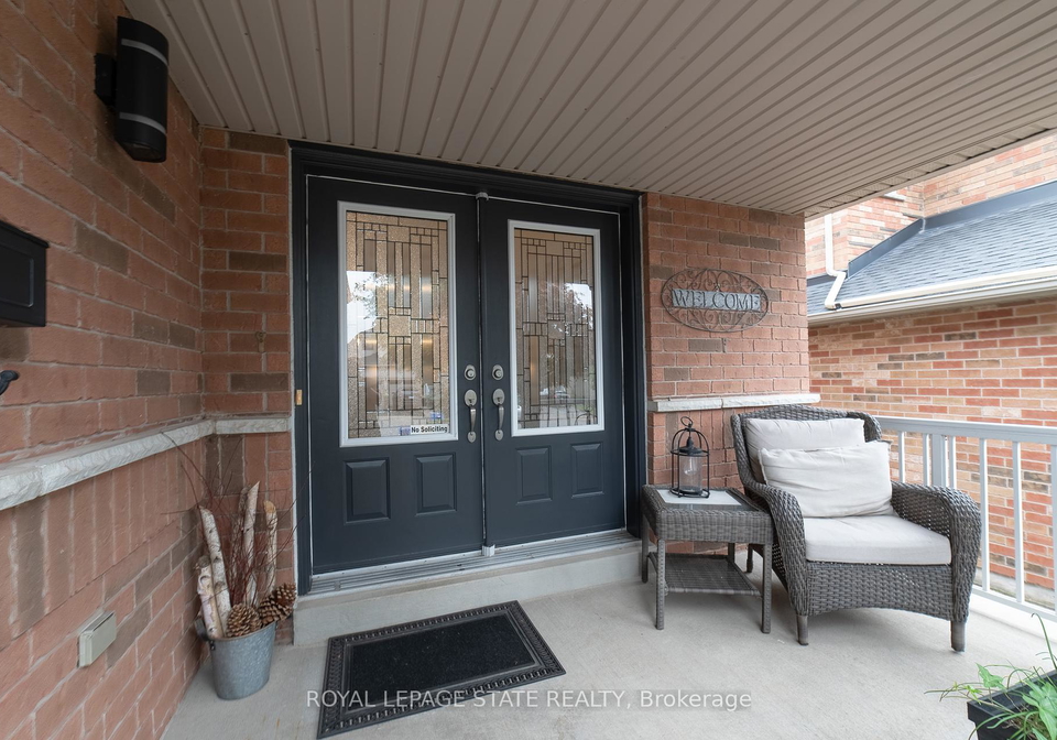 120-sundial-crescent-hamilton-ontario-x12429972