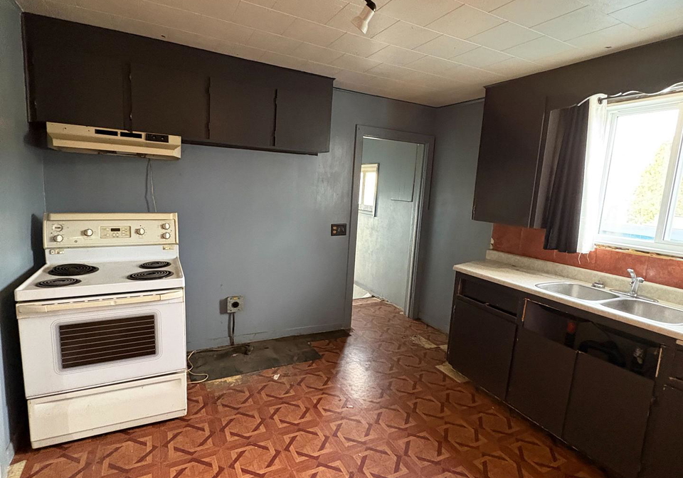 64-huron-street-welland-ontario-x12429980