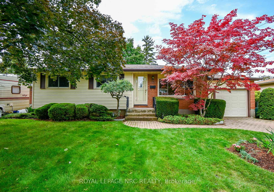 15-monique-crescent-st-catharines-ontario-x12430243