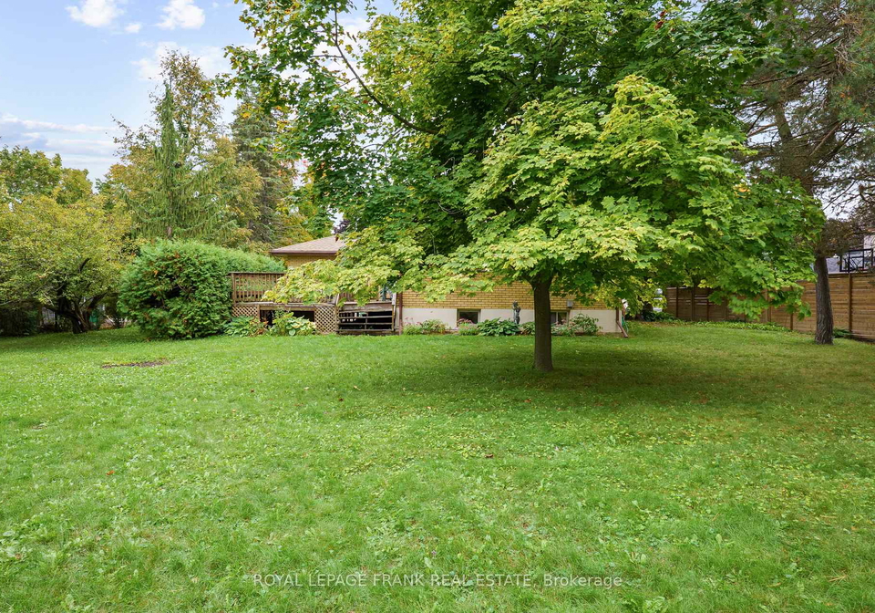 308-cottonwood-drive-peterborough-ontario-x12430451