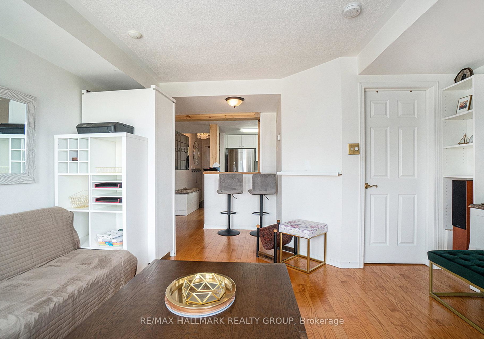 310-central-park-drive-carlington-central-park-ottawa-ontario-x12430568