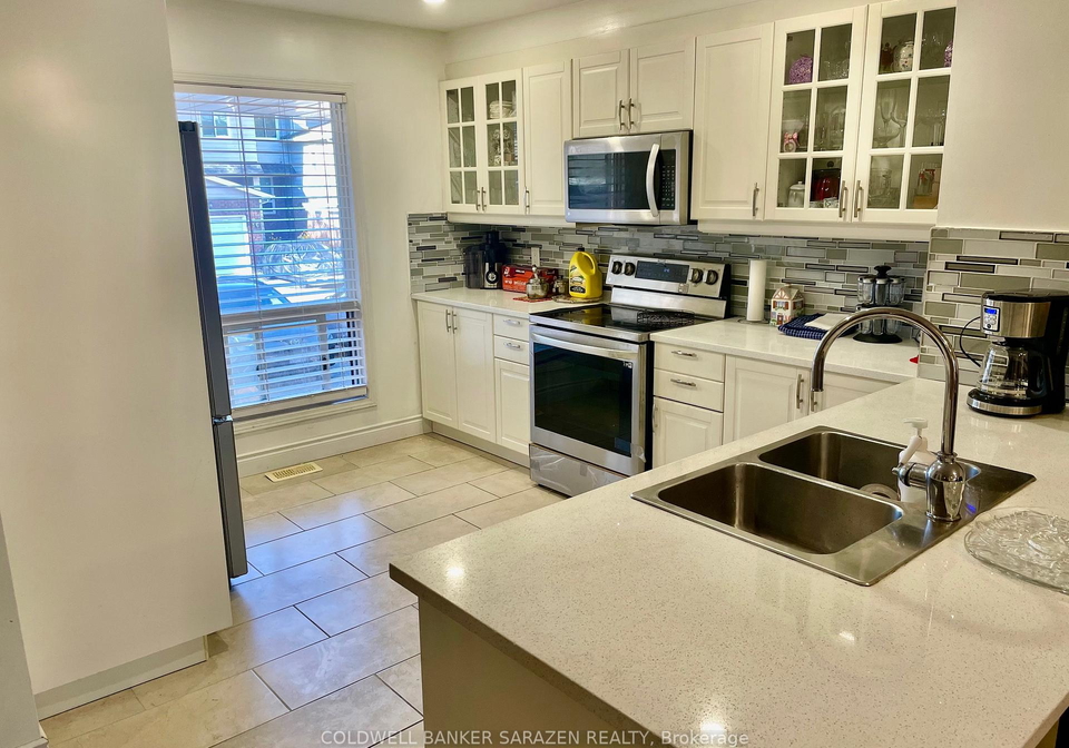 15-sturbridge-private-ottawa-ontario-x12430735