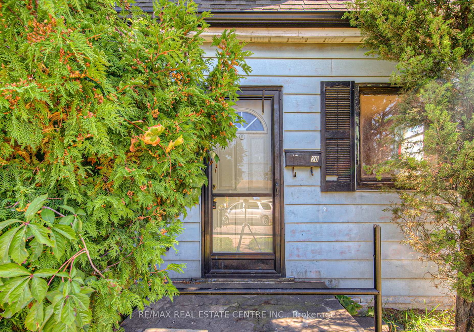 20-beatty-avenue-hamilton-ontario-x12430745