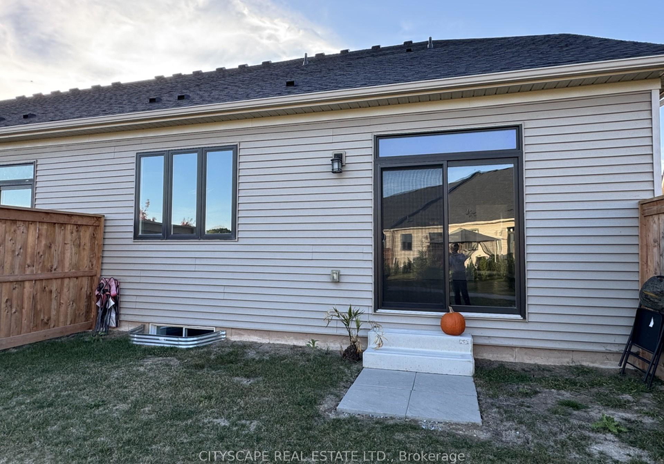 4311-mann-street-niagara-falls-ontario-x12430769