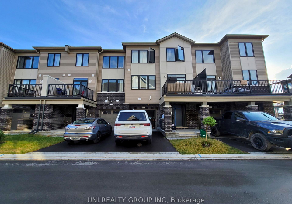 302-ilmenite-private-ottawa-ontario-x12430898