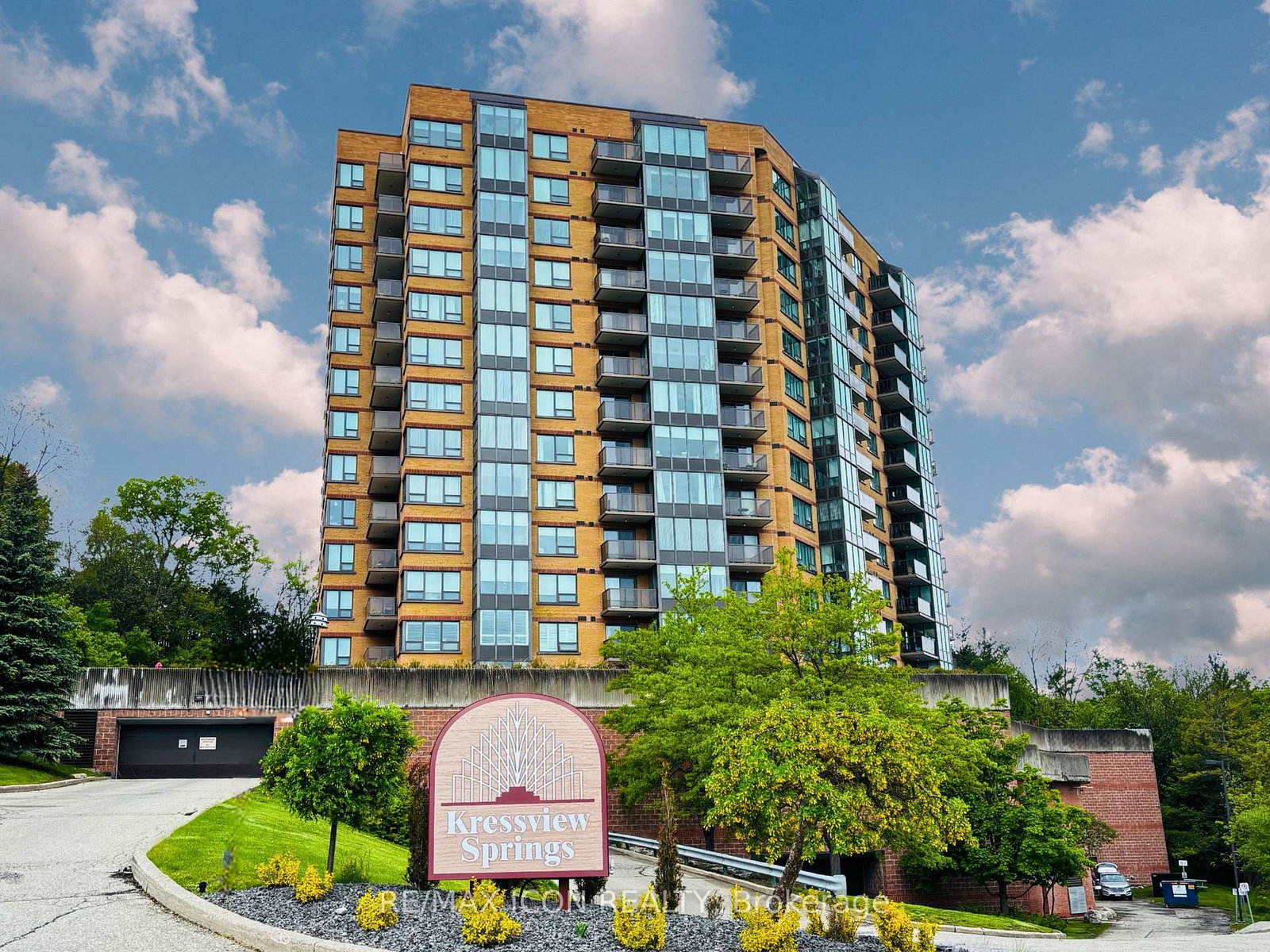 237-king-street-w-cambridge-ontario-x12430961