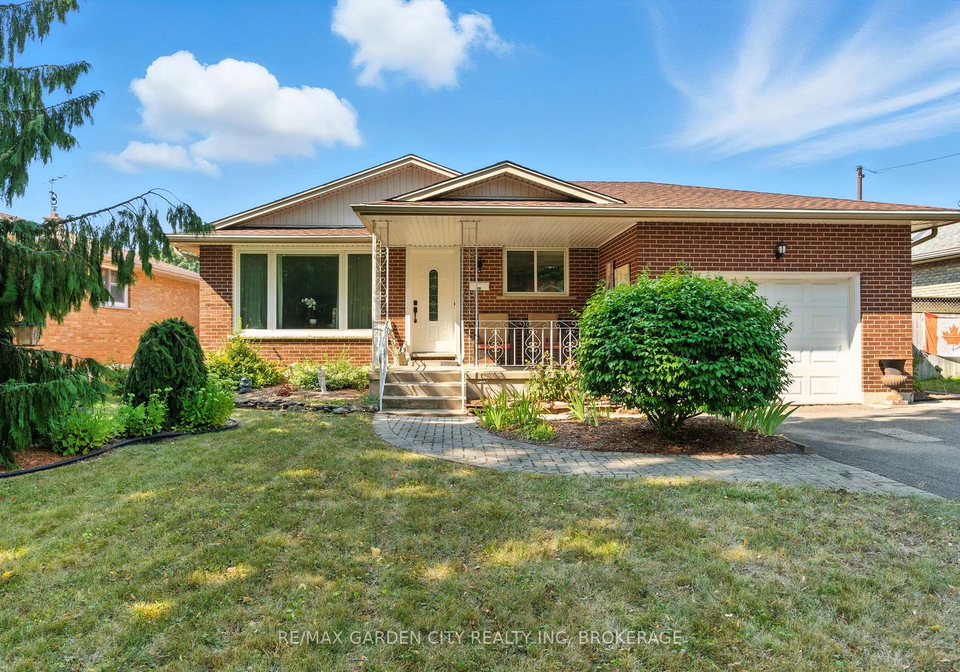 28-faye-crescent-st-catharines-ontario-x12431235